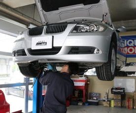 E90 325　電動ファンの音がうるさい修理