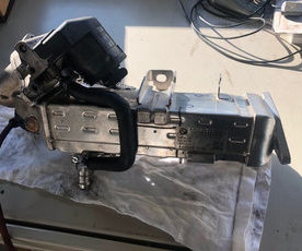 BMW F10 523D エンジン不調　EGRバルブ