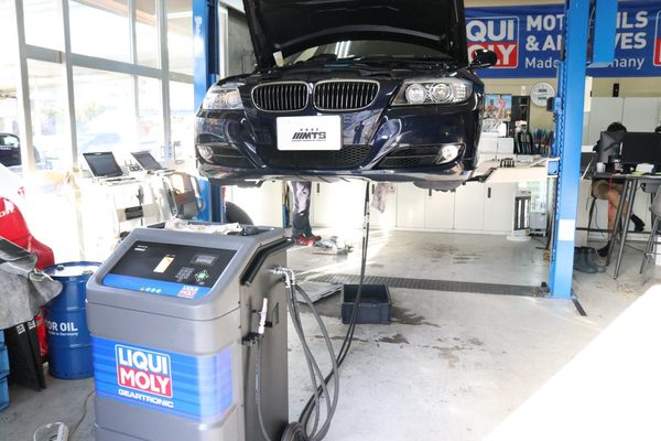 E90LCI　325　N52　ATF交換/チェックランプ点灯修理のサムネイル