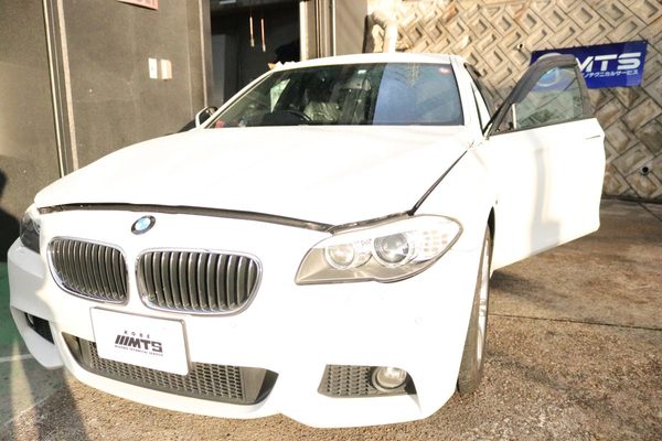 F10　523I　助手席ドアミラー動かない修理のサムネイル