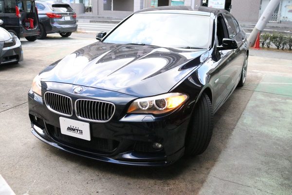 F10　523ｄ　トランクダンパー交換/サイドマーカーハイフラ修理のサムネイル