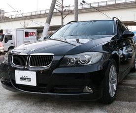 e91 320i 変なところからオイル漏れ
