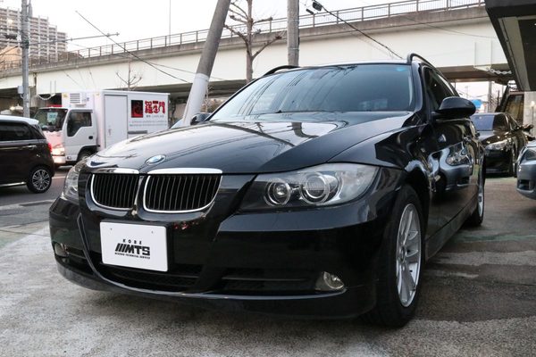 e91 320i 変なところからオイル漏れのサムネイル