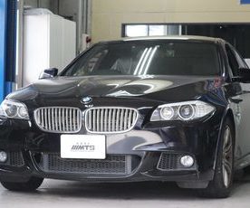 F10　アクティブハイブリッド5　オイル漏れ/エンジンオイル交換